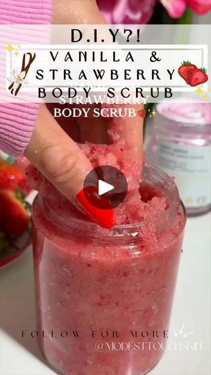 Strawberry Body Scrub, Diy Vanilla, Strawberry Crush, Vanilla Bean Paste, Strawberry Oatmeal, Strawberry Powder, Freeze Dried Strawberries, Dried Strawberries, Body Butters