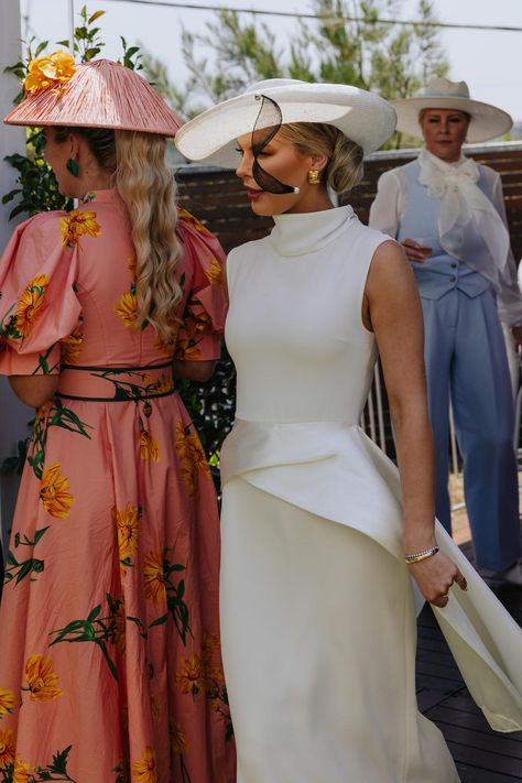 Oaks Day 2023: The Best Street Style We’ve Spotted - Vogue Australia Horse Race Day Outfits, Horse Race Outfit, Oaks Day, Race Outfit, Race Day Outfits, Races Outfit, Races Fashion, Horse Race, Vogue Australia