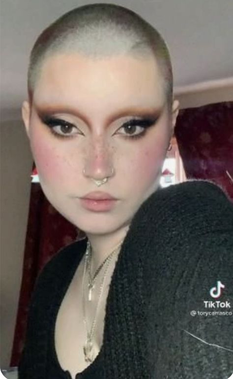 Shaved Eyebrows Makeup, Shaved Eyebrows, Goth Eyebrows, No Brows, No Eyebrows, Goth Eye Makeup, Drag Make-up, Alt Makeup, Face Art Makeup