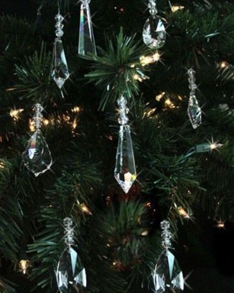 Tree Ideas Christmas, Tree Decorations Christmas, Crystal Christmas Tree, Decor Christmas Tree, Classy Christmas, Christmas Tree Inspiration, Beaded Christmas Ornaments, Christmas Inspo, Crystal Ornament