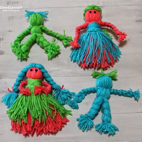 Diy Yarn Dolls, Yarn Animals, Yarn Crafts For Kids, Fidget Quilts, Arts And Crafts Interiors, Kerajinan Diy, Arts And Crafts Storage, Arts And Crafts For Teens, Yarn Dolls