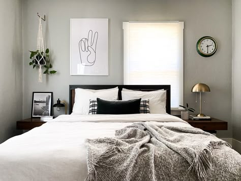 Bedroom Ideas Bed Next To Window, Off Center Window In Bedroom, King Bed Off Center Window, Asymmetric Window Bedroom, Weird Windows In Bedroom, Bedroom With Offset Window Behind Bed, Bedroom With 1 Window, Off Center Master Bed, Uneven Window Behind Bed