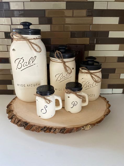 Mason Jar Kitchen Decor Farmhouse Style, Diy Coffee Canister, Diy Farmhouse Decor Kitchen, Diy Farmhouse Canisters, Farmhouse Canisters For Kitchen, Diy Canisters For Kitchen, Cannister Ideas Kitchen, Diy Canisters, Kitchen Canisters Diy