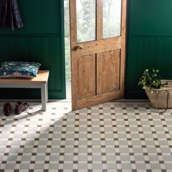 Norwich | Victorian Floor Tiles | Original Style Edwardian Floor Tiles, Cottage Bathroom Floor, Victorian Flooring, Hallway Tiles, Embossed Tile, Vintage Tegel, Victorian Tile, Victorian Floor Tiles, Green Tiles