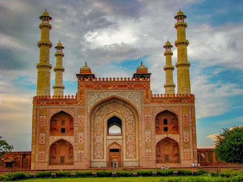 Akbar's tomb is the tomb of the Mughal emperor Akbar. It was built in 1605–1613 by his son Jahangir and is situated in 119 acres of grounds in Sikandra, a sub of Agra, Uttar Pradesh, India. Mughal Emperor, Ancient Indian Architecture, Agra Fort, Mughal Architecture, Mosque Architecture, History Of India, Indian Architecture, Beautiful Sites, History Projects