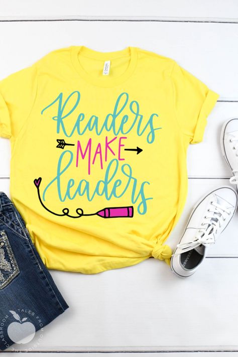 Encourage reading in your classroom with this adorable Readers Make Leaders tee. This teacher tee perfect for teachers, librarians, IA's, and administrators. Teaching Outfits, Teaching Shirts, Reading Teacher, Reading Shirts, Diy Teacher Gifts, Book Tshirts, Teacher Outfit, Vinyl Shirts, Teacher Style