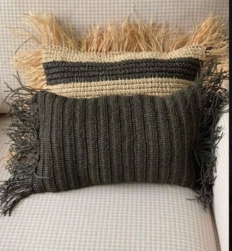 Raffia Cushion, Pillow Beige, Crochet Pillow Cover, Crochet Cushion Cover, Fringe Pillows, Knitted Cushions, Jute Fabric, Cushion Cover Designs, Crochet Pillows