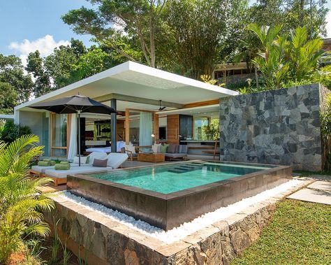 Small Cottage Designs, Bali Style Home, Slope House, Modern Tropical House, Small Villa, Bali House, Luxury Beach House, Modern Small House Design, Resort Design