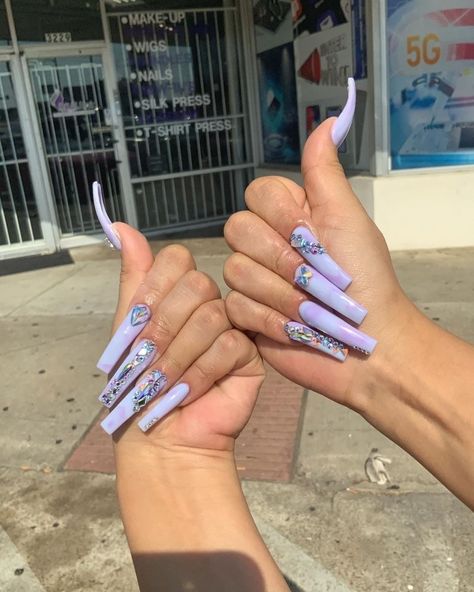 Rain Nails, Summer Acrylic Nails, Silver Nails, Fire Nails, Pretty Acrylic Nails, Floral Nails, Types Of Nails, Dope Nails, Short Acrylic Nails