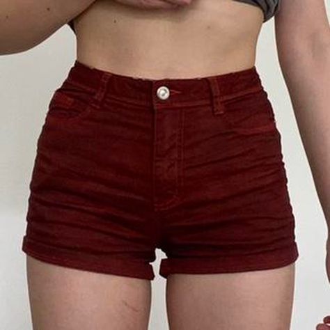 Toh Cosplays, Red Denim Shorts, Maroon Jeans, Maroon Shorts, Dr Closet, Burgundy Jeans, Burgundy Shorts, Costume Inspo, Corduroy Shorts