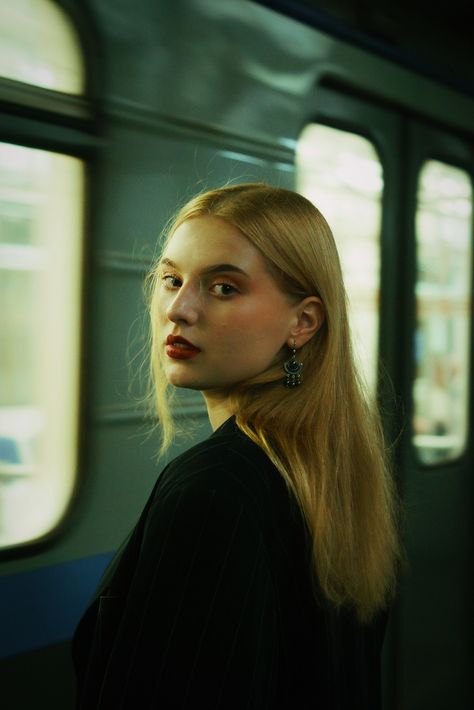 Film Look Photography, City Photoshoot Aesthetic, 24mm Portrait, 35mm Film Photography Portraits, Film Portraits 35mm, Subway Portrait, City Night Photoshoot, Train Portrait, 35mm Photoshoot