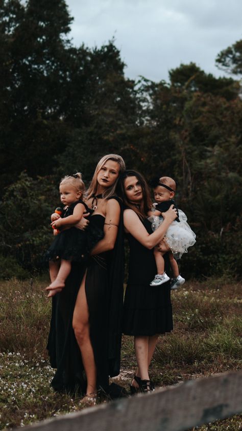 #mommy&mini #babycoven #halloween Mom And Daughter Halloween, Witch Photoshoot, Spooky Photoshoot, Halloween Shoot, Mom And Daughter, Halloween Photoshoot, Mom Daughter, Coven, Mother Daughter