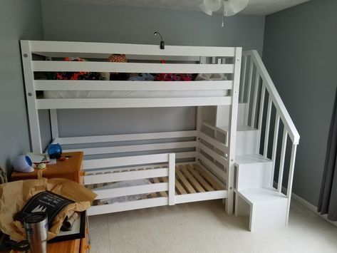 How to Make Your Own DIY Bunk Beds #bunkbedwithstairsdiy Bunk Beds For Boys Room, Bunk Beds Boys, Girls Bunk Beds, Bunk Bed Plans, Bed Stairs, Diy Bunk Bed, Murphy Bed Plans, Cool Bunk Beds, Bunk Beds With Stairs