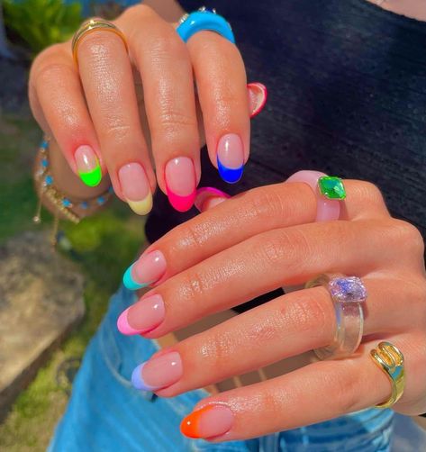 French Colored Tips Nails Square, Bright Summer Nails 2023, Nails Cute Summer, Summer Nails Cute, Summer Holiday Nails, Summer Nails Neon, Bright Summer Nails Designs, Sns Nails Colors, Bright Nail Designs