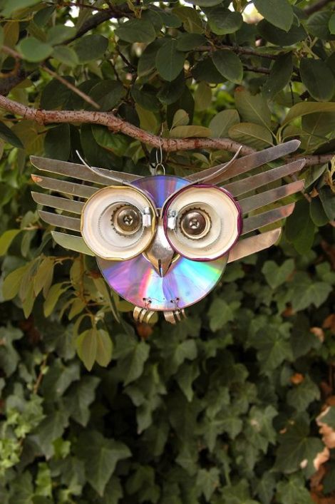 Image Garden Owl, Cd Crafts, Owl Crafts, Recycled Art, Garden Crafts, Kitchen Supplies, Diy Projects To Try, Art Plastique, Scarecrow