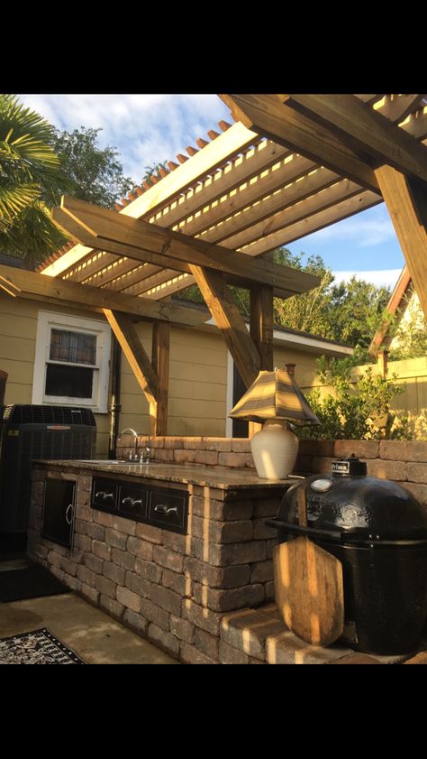 Two Post Pergola, L Shaped Pergola, Bbq Deck, Camp Grill, Pergola Outdoor, Small Outdoor Kitchen, Small Outdoor Kitchens, Personal Garden, Outdoor Grill Area