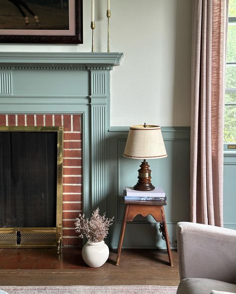 Architectural details… the little elements that make a home feel complete. Which is your favorite? 1 Decorative stair bracket 2 Tudor arch and curve of the stair railing 3 Fireplace and wainscoting 4 Tudor tunnel (that’s what I’m calling it), decorative paneling and dentil crown molding 5 Wood paneling with built in shelves 6 The Round Room 7 The built in shelves in the Round Room (have you noticed these before? There are two sets) 8 Gingerbread detail on the shelves 9 Arched window in t... Fireplace Panelling, Board And Batten Living Room, Tudor Living Room, Tudor Arch, Dentil Crown Molding, Wainscoting Living Room, Round Room, Stair Brackets, Wood Wainscoting