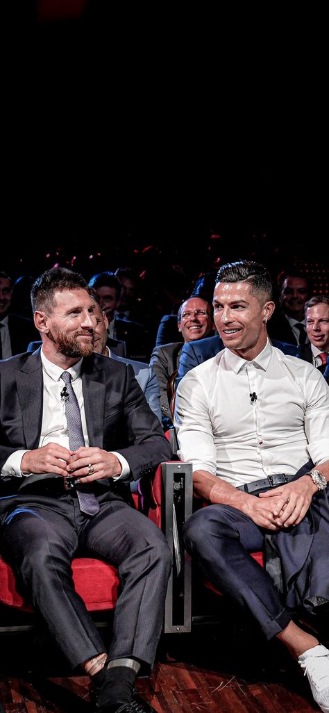 Messi And Ronaldo Together Wallpaper, Messi Y Ronaldo, Messi And Ronaldo Wallpaper, Messi Y Antonella, Messi Y Neymar, Messi Funny, Messi Y Cristiano, Cristiano Ronaldo And Messi, Messi World Cup