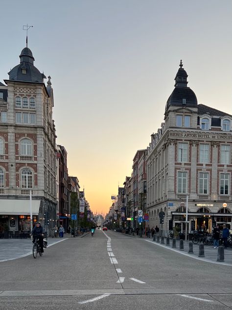 Leuven sunset Belgium Aesthetic, Europe 2024, Uni Life, Historical Design, Maybe One Day, April 2024, New Adventures, Ipad Wallpaper, City Life