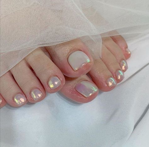 Summer Nail Polish Colors, Feet Nail Design, Summer Nail Polish, Gel Toe Nails, Pretty Toe Nails, Minimal Nails, Soft Nails, Nail Swag, Designs Nail