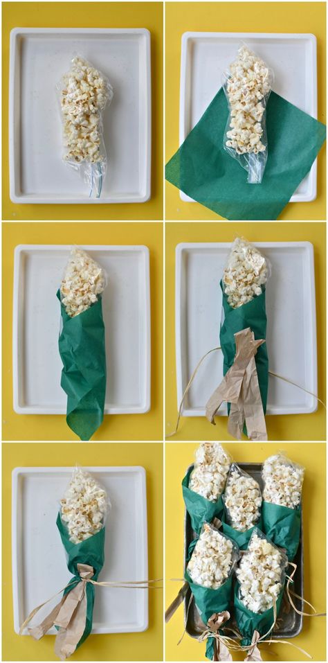 Popcorn on the Cob Snack Bags Popcorn Corn On The Cob, Popcorn Crafts, How To Make Popcorn, Thanksgiving Snacks, Fall Party Themes, Corn Bags, Popcorn Snacks, Cowboy Birthday Party, Popcorn Bags