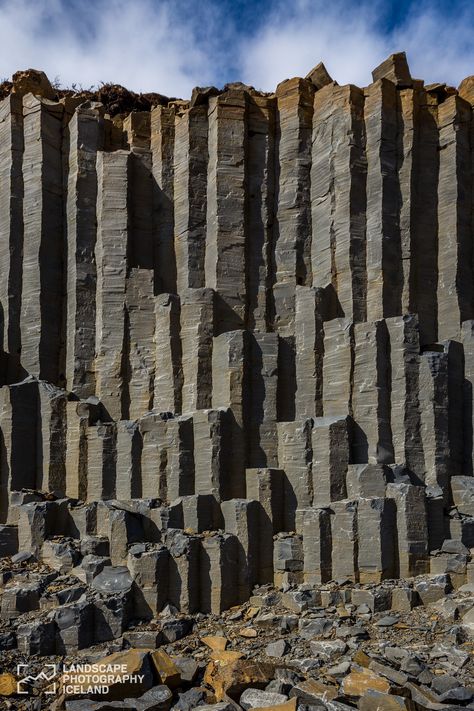 Basalt Columns, Geology Rocks, Trip Planner, Iceland Travel, Natural Phenomena, Land Art, Amazing Nature, Geology, Beautiful Landscapes