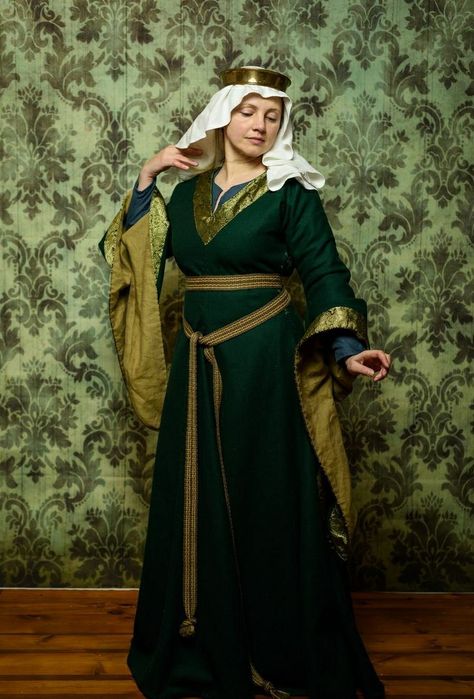 13th Century Fashion, 12th Century Fashion, 12th Century Dress, 12th Century Clothing, 13th Century Clothing, Medieval Garb, Medieval Clothes, Century Dress, Medieval Costume