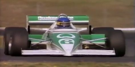 Porsche thought it could dominate open-wheel racing in the late 1980s. Things didn't go as planned. Indy 500 Winner, Philadelphia Eagles Super Bowl, Eagles Super Bowl, Porsche Motorsport, Indy 500, Factory Design, Indy Cars, Maserati, Car Design