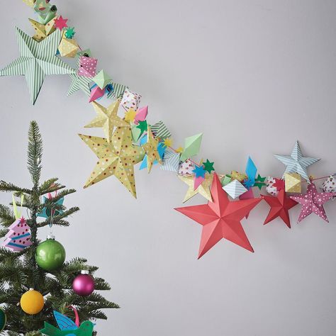 Hobbycraft on Instagram: “Hello! I’m Emma from @emmajewellcrafts and today I’m taking over the Hobbycraft Instagram. I’m a craft addict and an expert in all things…” Colourful Christmas, Paper Christmas Decorations, Christmas Bunting, Christmas Paper Crafts, Christmas Hanging Decorations, Diy Garland, Paper Garland, Cricut Machine, Christmas Party Decorations