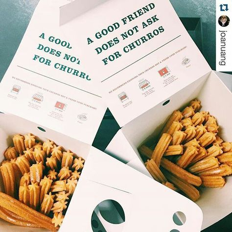 Churros bucket!! Churros Branding, Churros Packaging Ideas, Churreria Ideas, Food Truck Reception, Chocolate Quotes, Chocolate Covered Pretzel Rods, Vegan Cafe, Cake Packaging, Heart Food