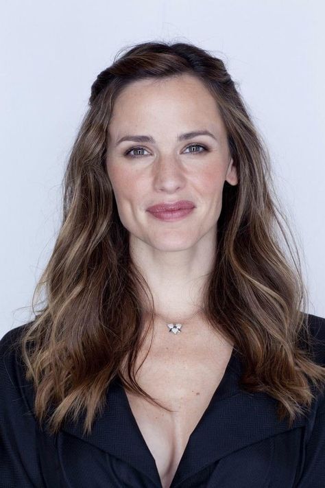 Jen Garner Hair, Jennifer Garner Makeup, Jennifer Garner Alias, Jennifer Garner Hair, Jennifer Garner Style, Jen Garner, Sarah Rafferty, Ringtone Download, Actrices Hollywood