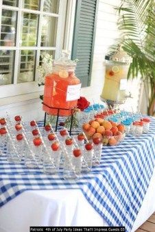 Firework Party, Memorial Day Foods, Gingham Party, Labor Day Party, Memorial Day Party, Backyard Bbq Party, Party Drinks Alcohol, Birthday Bbq, Shrimp Boil