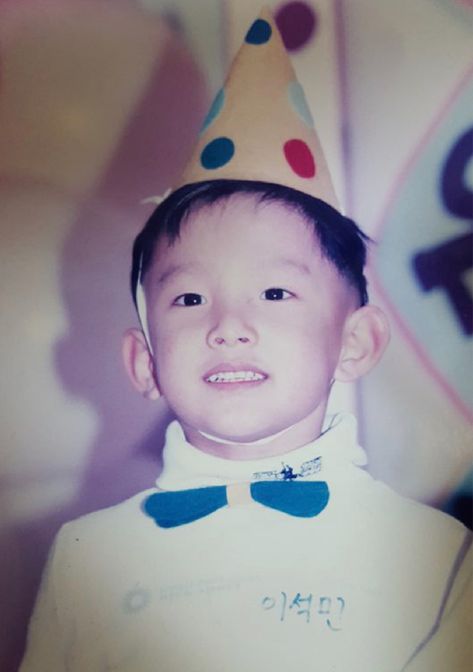 Do Good Quotes, Seventeen Dokyeom, Seventeen Lee Seokmin, Seventeen Debut, Seventeen Wallpapers, Childhood Photos, Aesthetic Themes, Pledis Entertainment, Kpop Funny