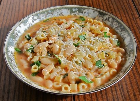 White Pasta Fagioli, Pasta Fagiole, Pasta Fagoli, Peasant Soup, Pasta Fazool, Pasta And Beans, Pasta Fagioli Recipe, Pasta Fagioli Soup, Fagioli Soup