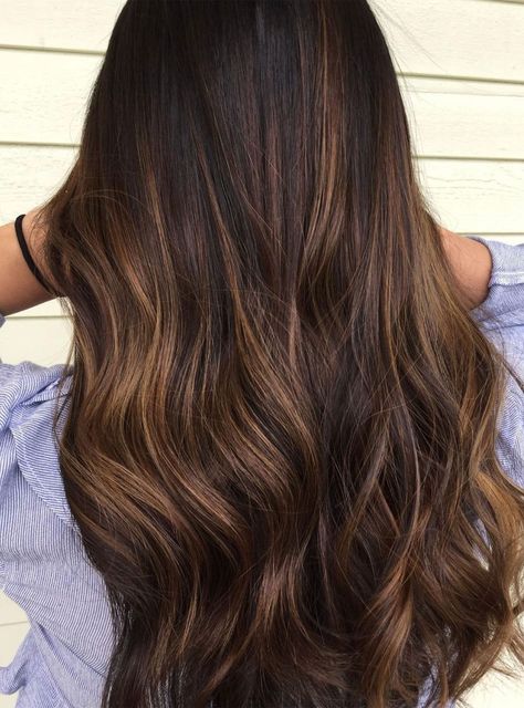 "Strandlighting" Is This Summer's Coolest Hair-Lightening Technique+#refinery29 Balayage Hair Blonde Medium, Balayage Hair Ash, Balayage Hair Caramel, Balayage Hair Dark, Hair Techniques, Brunette Balayage Hair, How To Lighten Hair, Latest Hair, Hair Color Techniques