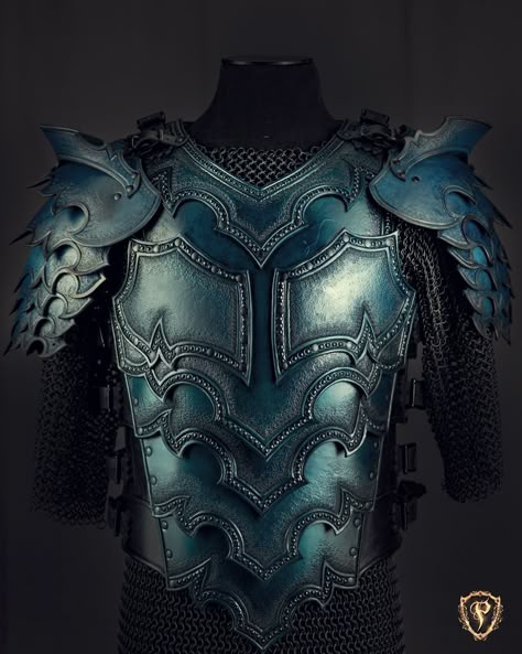 Fantasy Breastplate Armor, Valyrian Steel Armor, Armour Chest Plate, Ocean Armor, Armor Chest Plate, Female Leather Armor, Studded Leather Armor, Tiger Warrior, Dragon Scale Armor