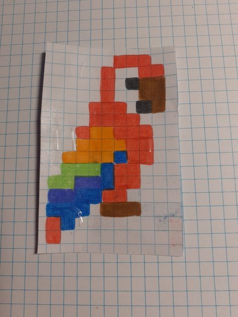 Cute and easy parrot in pixel art! Minecraft Bedroom, Easy Pixel Art, Grid Paper, Pixel Art Design, Mosaic Patterns, Drawing Inspiration, Pixel Art, Parrot, Paper Art