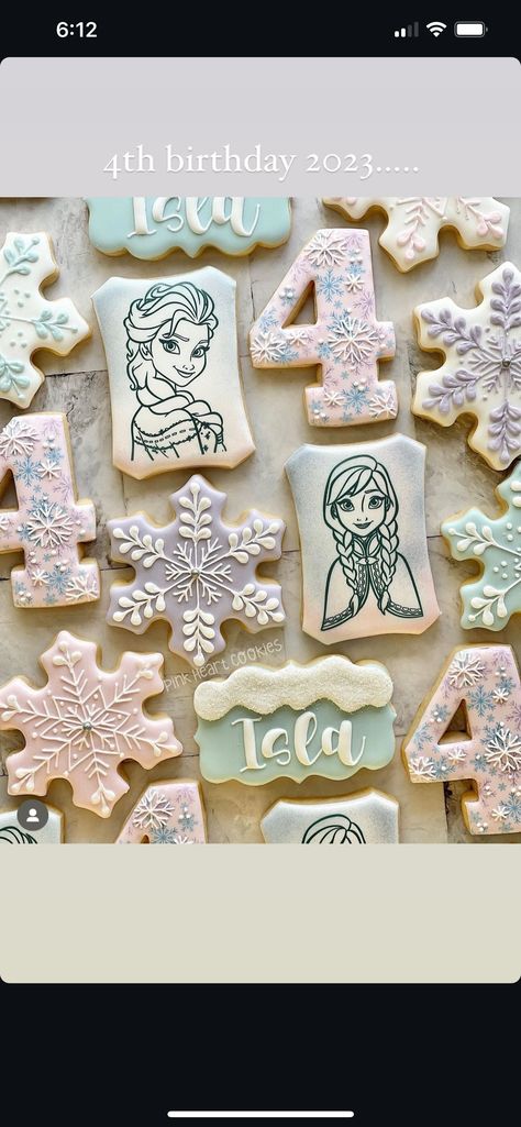 Frozen Sugar Cookies Disney, Frozen Cookies Decorated, Frozen Crown, Crown Cookies, Cookies Ideas, Frozen Cookies, Frozen Movie, Heart Cookies, Birthday Cookies