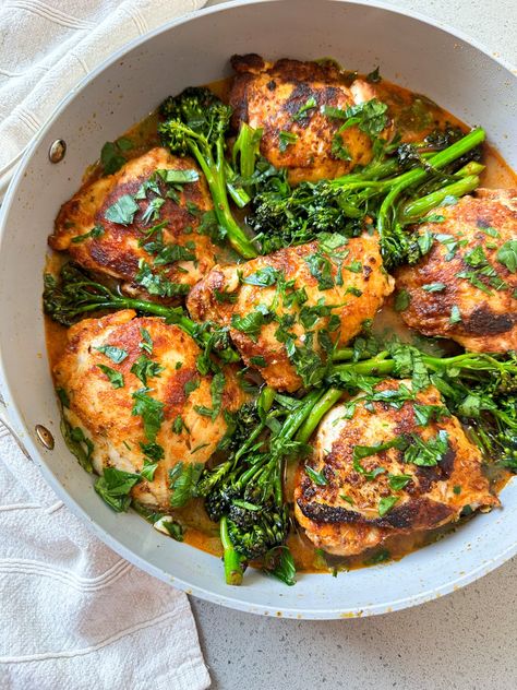 ONE PAN LEMON CHICKEN THIGHS WITH BROCCOLINI Chicken And Broccolini Recipes, One Pan Lemon Chicken, Jenn Lueke, Pan Lemon Chicken, Df Meals, Food Calendar, Broccolini Recipe, Zucchini Rice, Lemon Chicken Thighs