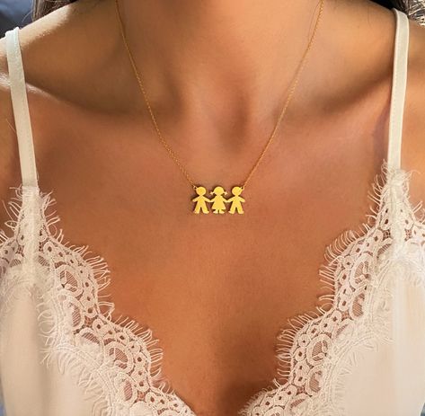 New Mom Jewelry, Mom Jewelry Personalized, Necklace With Kids Names, Kid Pendant, Jewelry For Mom, Jewelry Product Shots, Mommy Necklace, Elephant Jewelry, Necklace For Mom