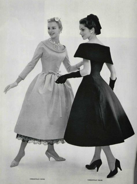 1957 Dior. Classy fashion. The era when style and fashion worked together. Women In Dresses, 1950s Vintage Fashion, Dior Dresses, 50's Fashion, 1950 Fashion, Dior Collection, Fifties Fashion, Look Retro, Fashion 1950s