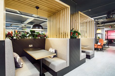 A Tour of Work.Life’s New Coworking Space in London’s Soho - Officelovin' Coworking Design, Coworking Space Design, Work Cafe, Industrial Office Design, Cool Office Space, Office Pods, Booth Seating, Collaboration Space, Cool Office