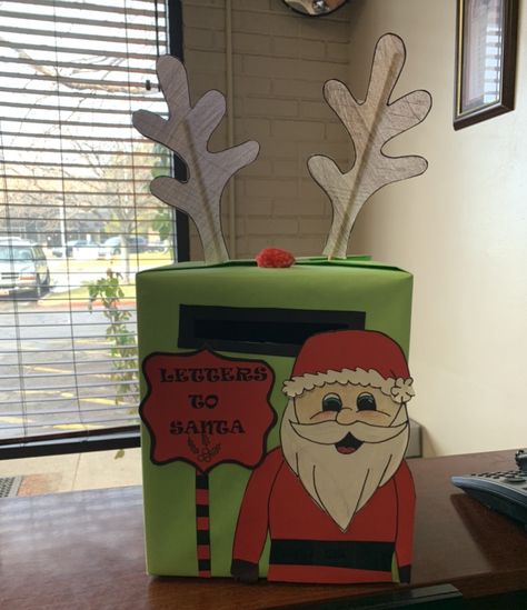 A Cute way to make a mailbox for the kids to send letters to Santa. How To Make A Mailbox Out Of Cardboard, Diy Santa Mailbox Ideas, Santa Mailbox Ideas Diy, Santa Mailbox Diy, Santa Kids Crafts, Mailbox Diy, Christmas Toy Drive, Kids Valentine Boxes, Santa Mailbox