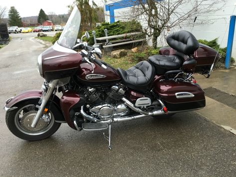 2008 Yamaha Royal Star Venture Yamaha Star Motorcycles, Luxury Motorcycles, Kawasaki Vulcan 2000, V4 Engine, Yamaha Cruiser, Motorcycle Guy, Star Motorcycles, Touring Motorcycles, Custom Motorcycle Helmets