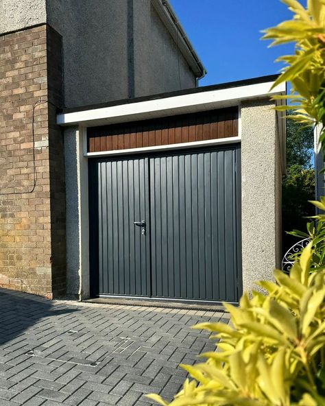 This side hinged garage door is truly amazing! 🤩 With the 1/3-2/3 split it allows our customer to use the leading door as a pedestrian entrance, while the larger door keeps their belongings hidden away! 👀 It's a door that not only adds style to your garage but enhances its practicality! 👌🏻 #clydegaragedoors #sidehingedgaragedoor #garador #garagedoor #beforeandafter #garagegoals #garagedoorinstalls #homereno #inspohome Side Hinged Garage Doors, Garage Door Hinges, Home Reno, Garage Door, House Front, Hinges, Garage Doors, Entrance, Siding