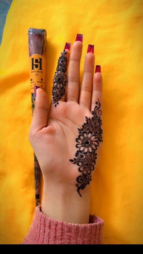 Mehendi Designs Bridal, Brides Mehndi, Mehendi Bridal, Design Mehendi, Finger Henna Designs, Henna Tattoo Designs Hand, Simple Henna Tattoo, Mehndi Designs For Kids, Very Simple Mehndi Designs