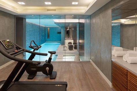 Small Indoor Pool, Luxury Home Gym, Kleiner Pool Design, Indoor Pool House, Home Gym Basement, Indoor Swimming Pool Design, Moderne Pools, Home Spa Room, Indoor Pool Design