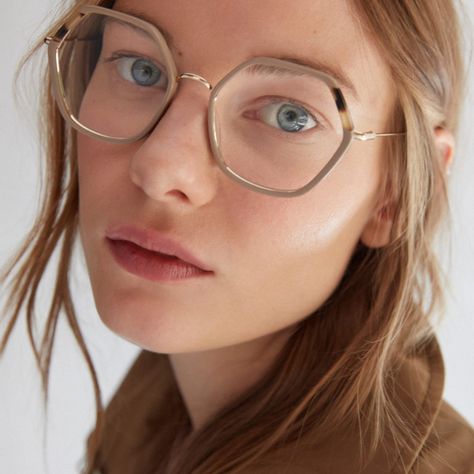 The autumn color palette. #KALEOS #FW21 Artsy Glasses Frames, Glasses Trends 2024 Women, Soft Autumn Glasses, Trending Glasses Frames For Women 2023, Womens Eye Glasses 2023, Trendy Glasses 2023, Eye Glasses 2024, Fun Glasses Frames, Glasses Trends 2023 Women