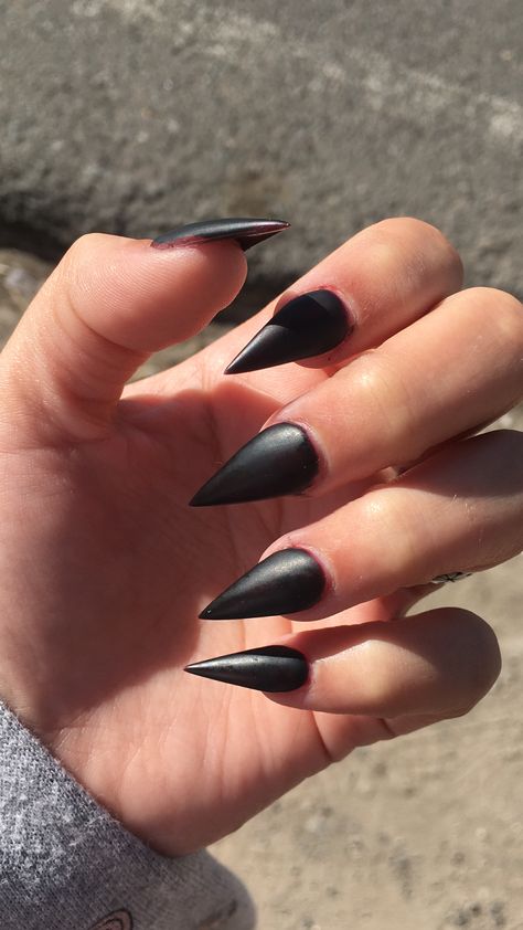 Black Nails With Red Bottoms, Nails Red Bottoms, Red Bottom Acrylic Nails, Nail French Tip, Red Bottom Nails, Red And Silver Nails, Red Black Nails, Cute Red Nails, Long Black Nails