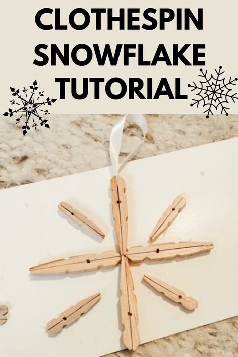 Diy Snowflake Decorations, Snowflake Ornaments Diy, Clothes Pin Ornaments, Clothespin Crafts Christmas, Clothespin Diy Crafts, Clothespins Diy, Wooden Clothespin Crafts, Clothespin Art, Pretty Christmas Decorations